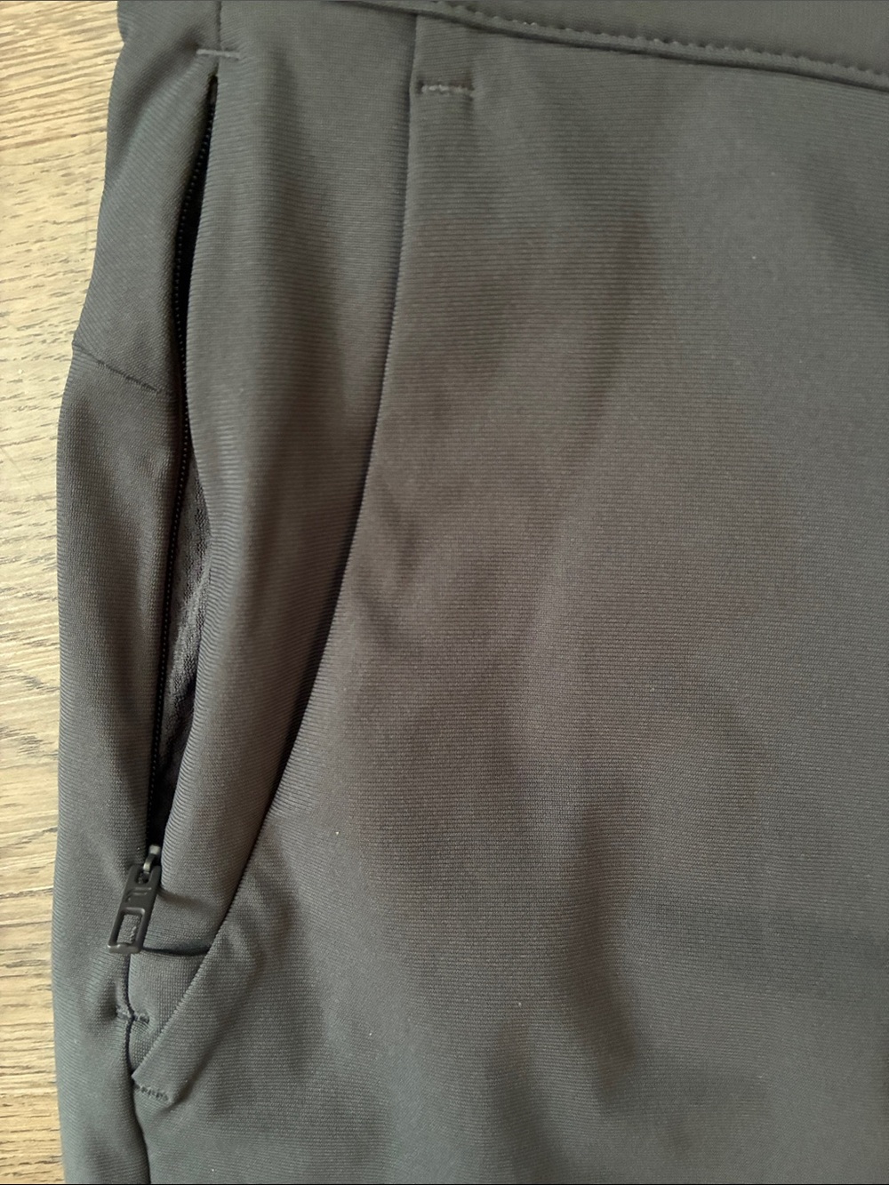 Fabletics Men’s Pants - Picture 3 of 4